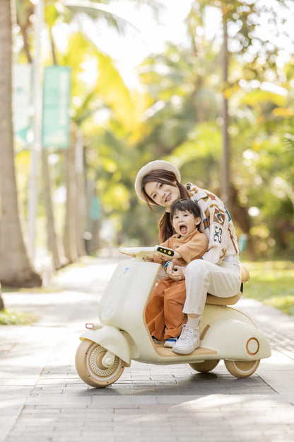 12V Vespa Style Electric Ride-On Scooter – Available in Kids & Adult Sizes